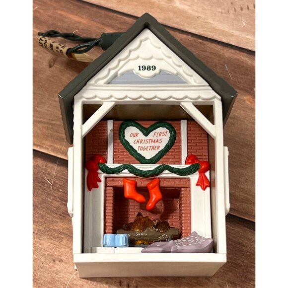 Hallmark MAGIC 1989 Our First Christmas Together Ornament Flickering QLX342U - Picture 1 of 10